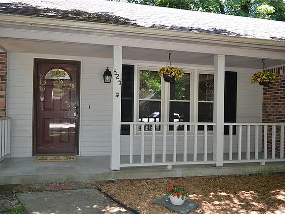 2nd image of 525 Wayside Ct