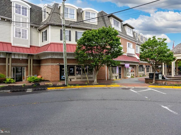 30 Kings Ct Unit 305, Haddonfield, NJ 08033