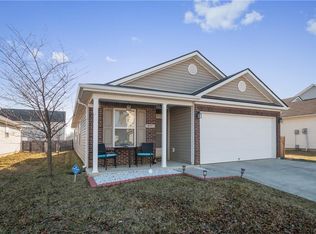 877 Sunvista Dr, Avon, IN 46123