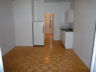 Rented by Raz Realty