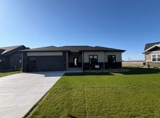 252 Falcon Ct, Sauk City, WI 53583