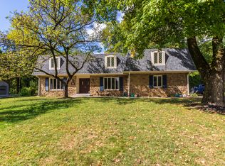 7820 Camelback Dr, Indianapolis, IN 46250