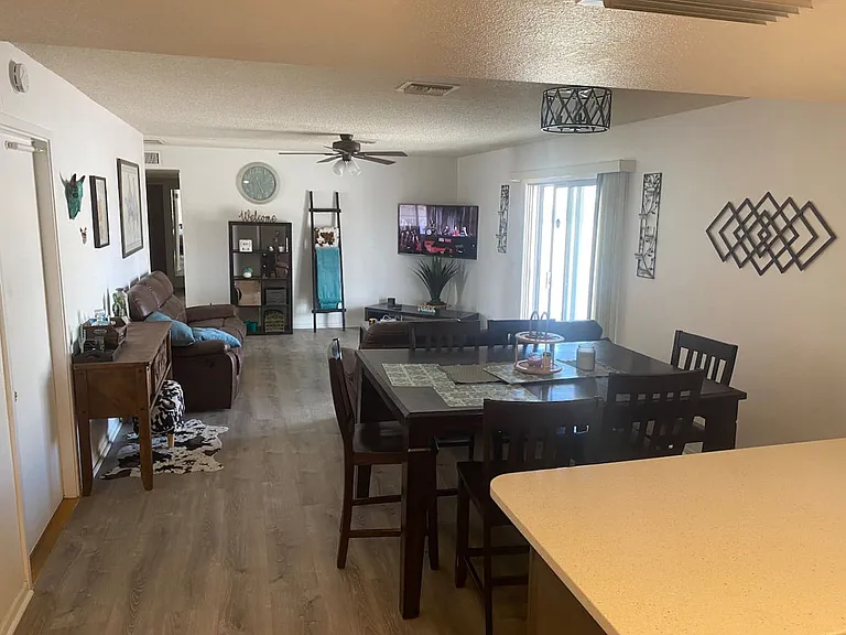 1815 Palo Verde Blvd S — Photo 4