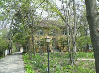 412 W Greenwood Ave, Waukegan, IL 60087