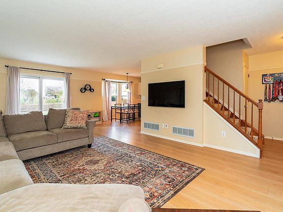 4th image of 3497 Vintage Woods Dr