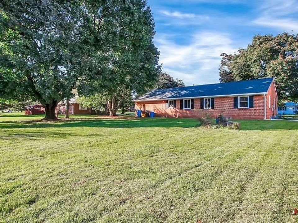 2060 Greenbriar Rd, York, PA 17404 Zillow