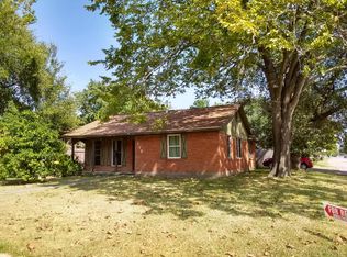 119 S Magnolia St, Lake Jackson, TX 77566