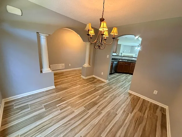 3 bed, 2.5 bath, 1866 sqft, $1,995 — Photo 4