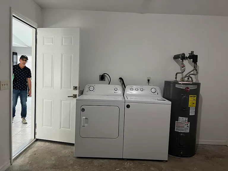 13671 Yarmouth Ct — Photo 37