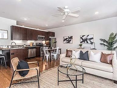 2nd image of 1440 Fairmount Ave #233