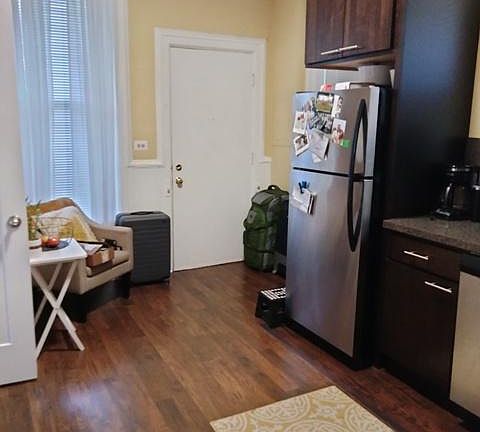 4th image of 1437 N Bosworth Ave APT 2