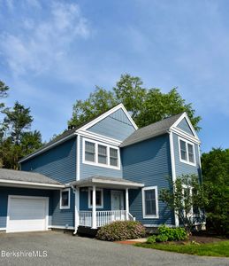 2 Copper Beech Ln, Great Barrington, MA, 01230