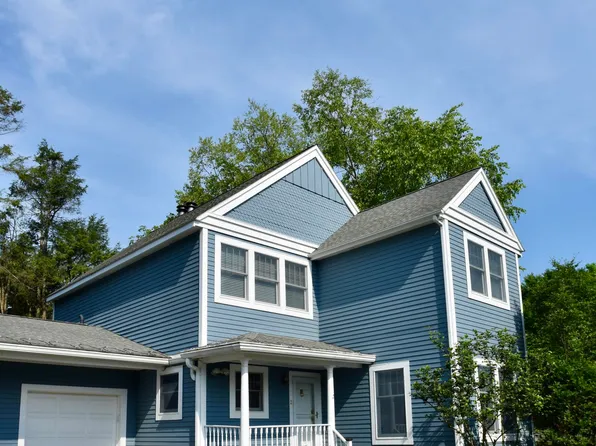 2 Copper Beech Ln, Great Barrington, MA 01230