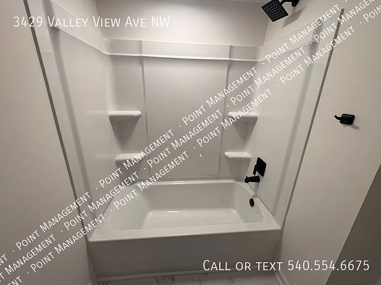3429 Valley View Ave NW — Photo 9