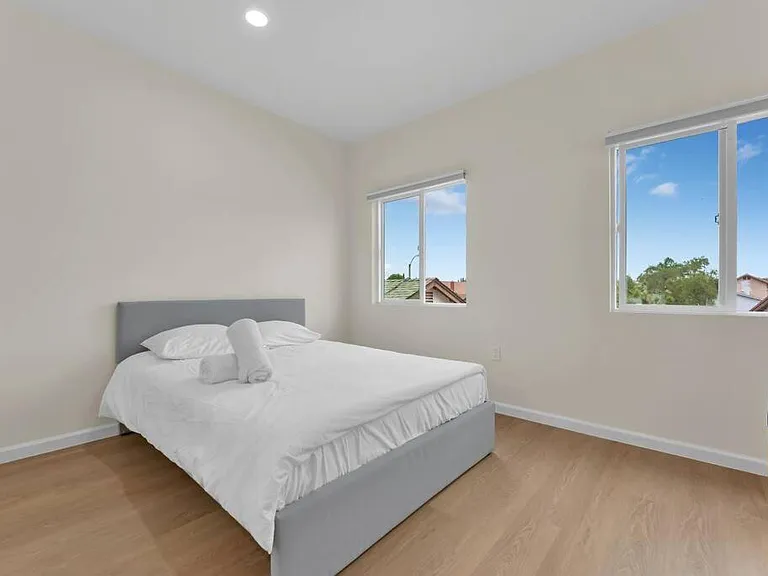 8869 Jade Coast Dr — Photo 20