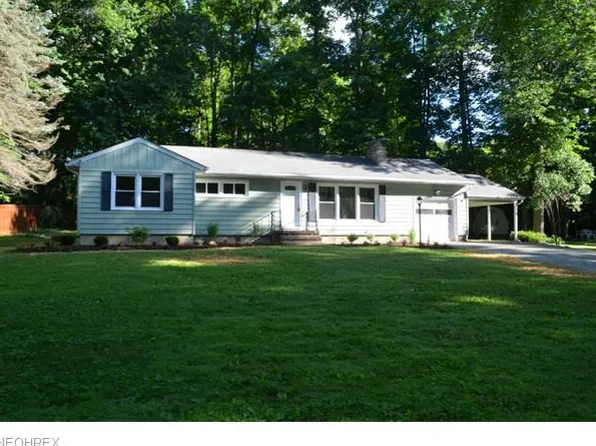 709 Tall Trees Dr, Ashtabula, OH 44004