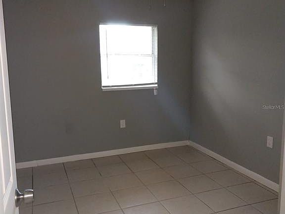 4th image of 1010 Olive Ave