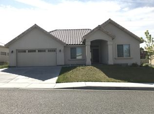 9028 W Skagit Ave, Kennewick, WA 99336