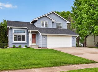 390 SW Kennybrook Dr, Grimes, IA 50111