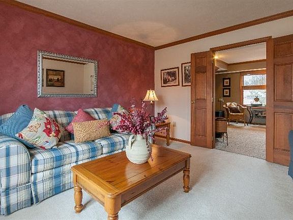 5th image of 3411 Whispering Meadow Dr