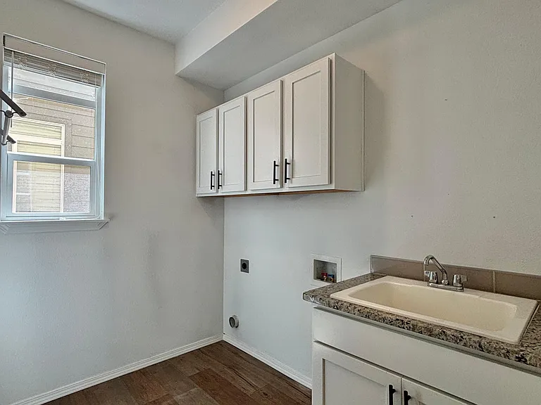 8316 N James Ct — Photo 6