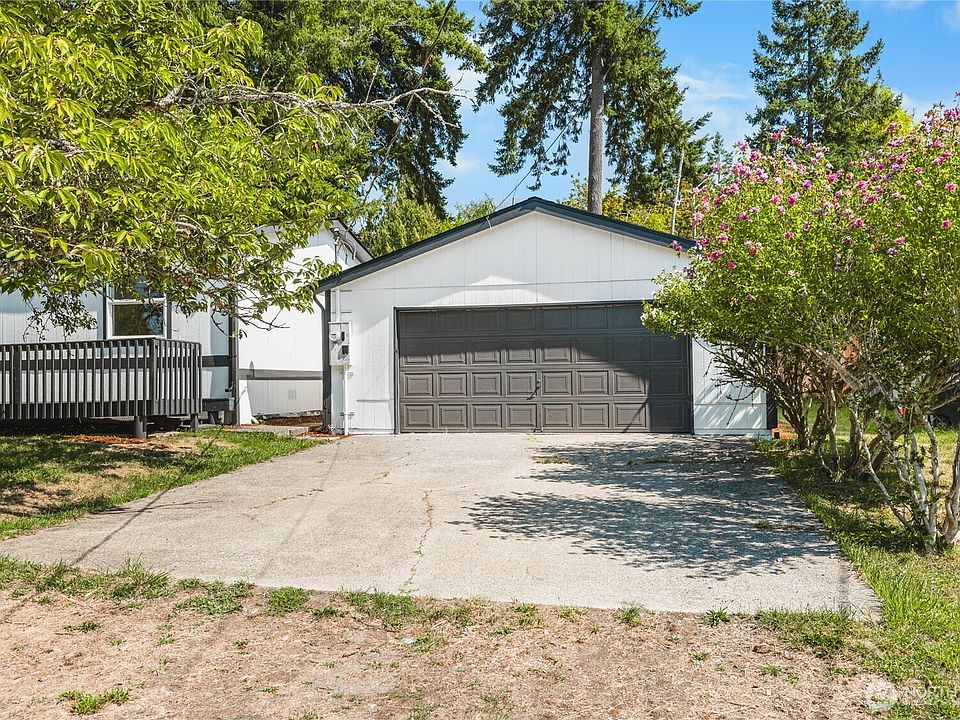 1st image of 9928 Whitecap Drive NW