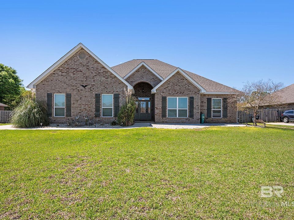 1st image of 725 Winesap Dr