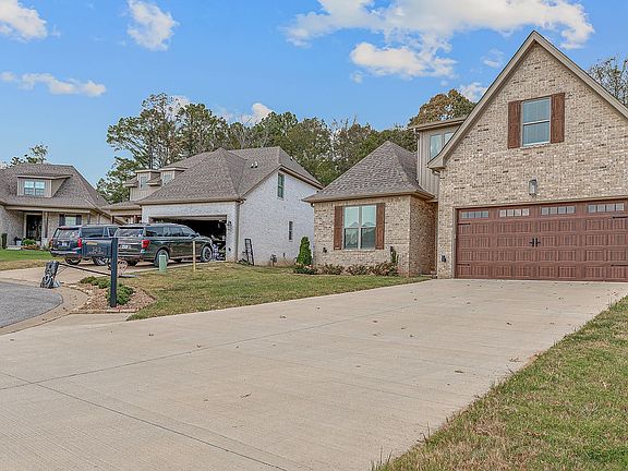 3rd image of 3412 Hudson Ct