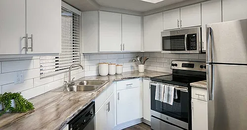 Bella Vista Apartment Homes Photo 1