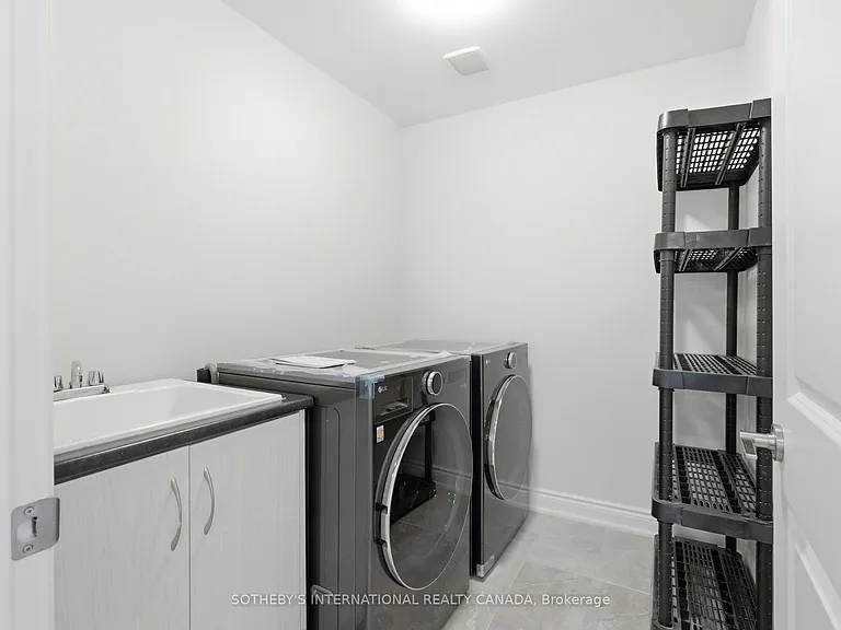 32 Bermondsey Way — Photo 34