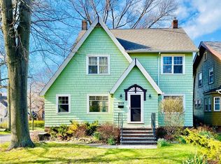 3729 Woodridge Rd, Cleveland Heights, OH 44121