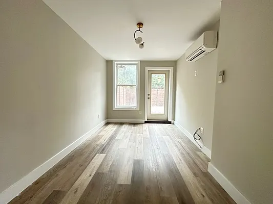 Rented by Dream Space Realty | media 7