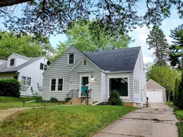 1826 Ohio Pkwy, Rockford, IL 61108