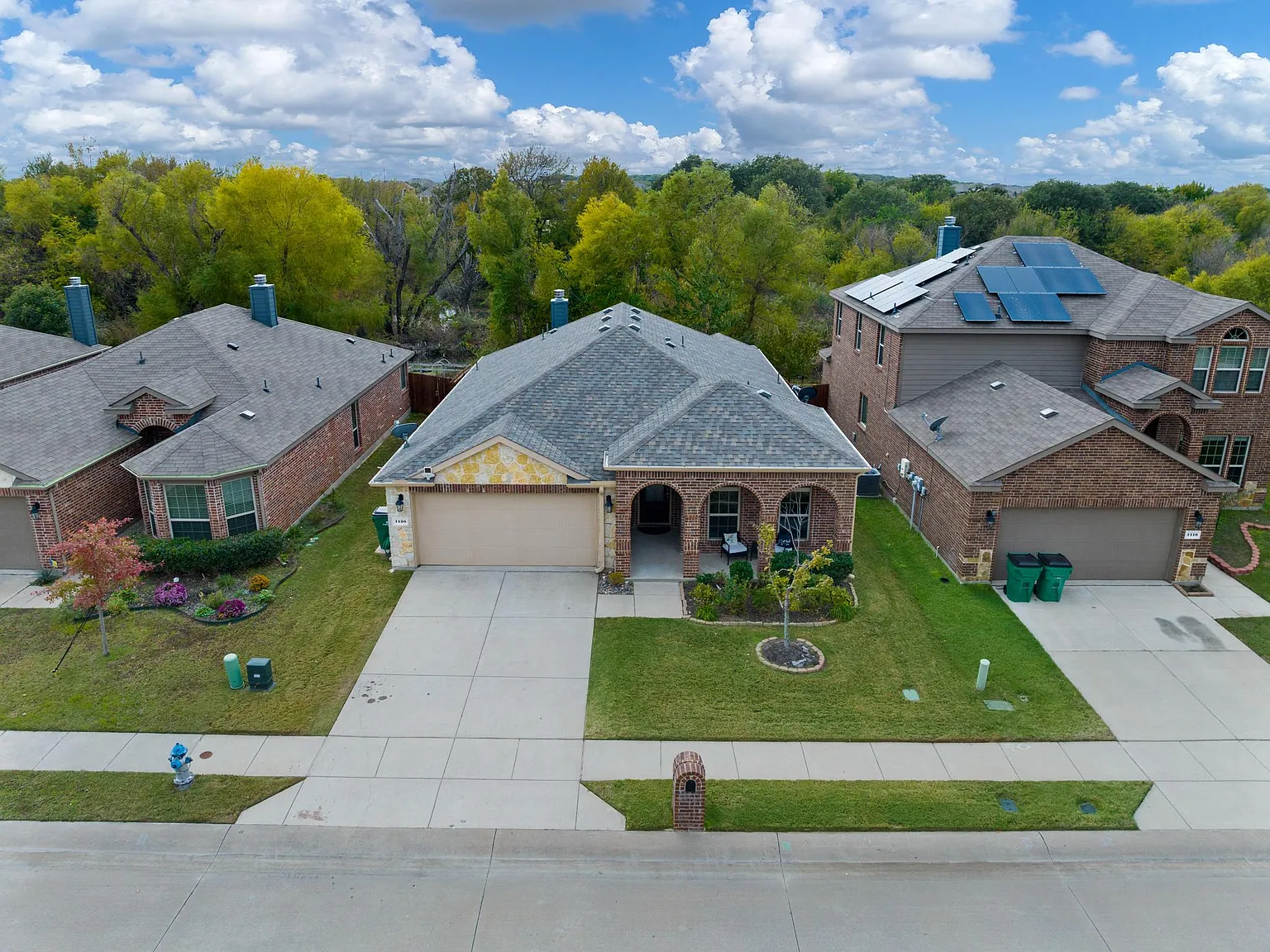 3 bed, 1675 sqft, $2,300 — Photo 3