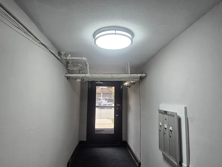 5929 W Washington Blvd — Photo 21