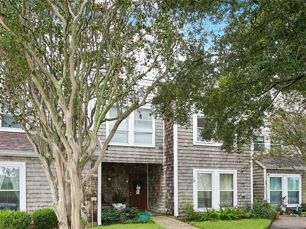 16 Mariners Cv N, New Orleans, LA 70124