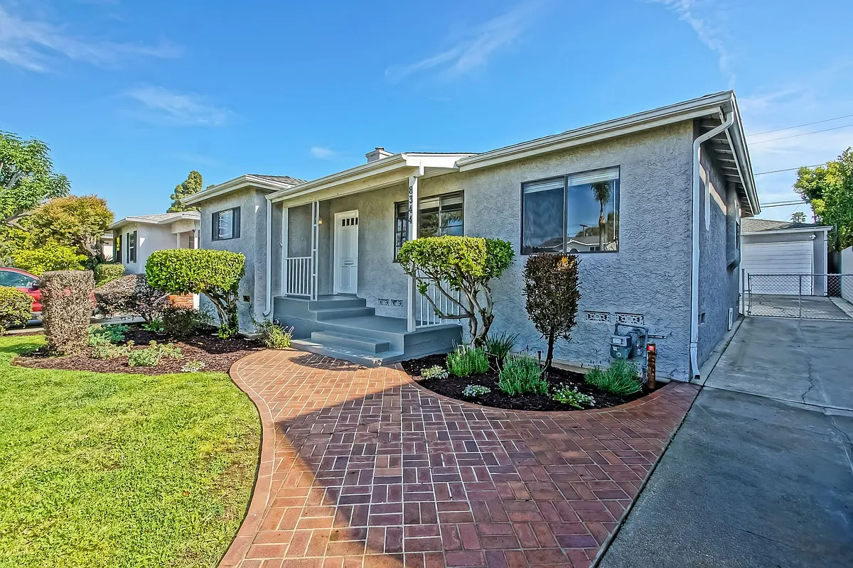 Building Photo - 8344 Gonzaga Ave