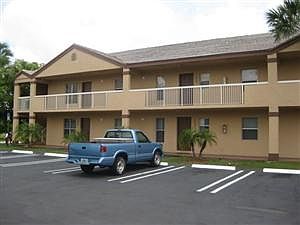 1st image of 11550 NW 39th St