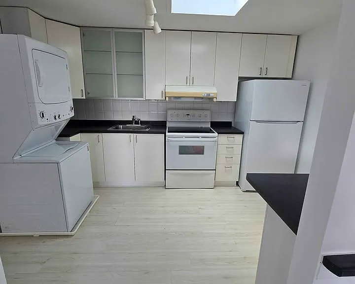 610 Concession St #1 — Photo 12