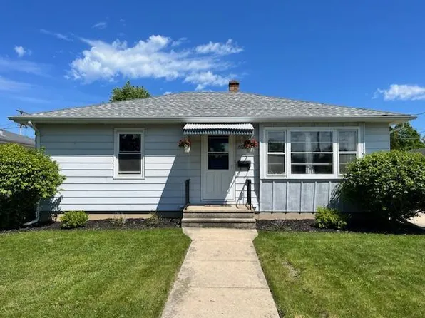 7827 32nd AVENUE, Kenosha, WI 53142