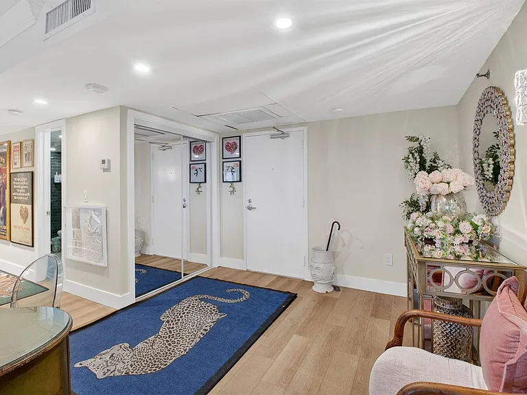 899 Jeffery St #5100 — Photo 6