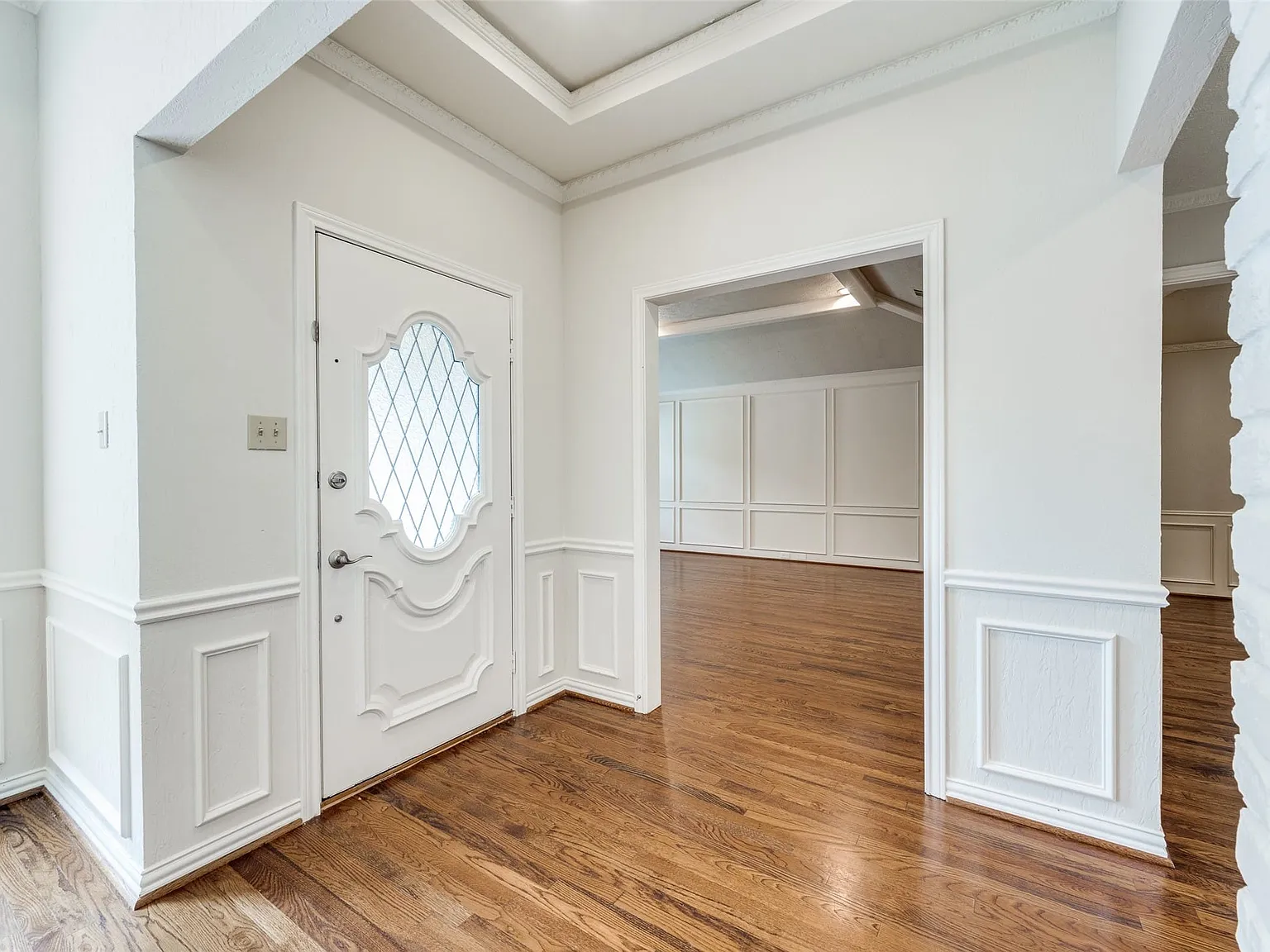 3 bed, 3.5 bath, 2677 sqft, $6,250 — Photo 4