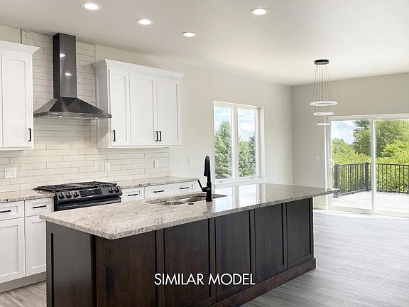 5th image of 445 Foxfield Court