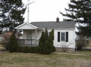 8322 Crabb Rd, Temperance, MI 48182