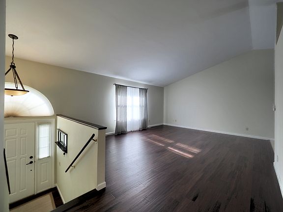 Stairs leading to livingroom