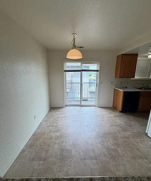 1736 Medart Ln — Photo 5