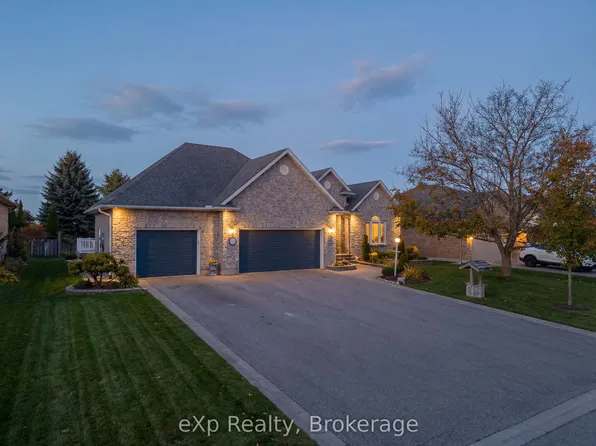 9 Parkview Dr, Wellesley, ON N0B 2T0