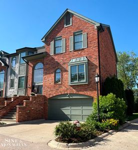 29165 Jefferson Ct, Saint Clair Shores, MI, 48081