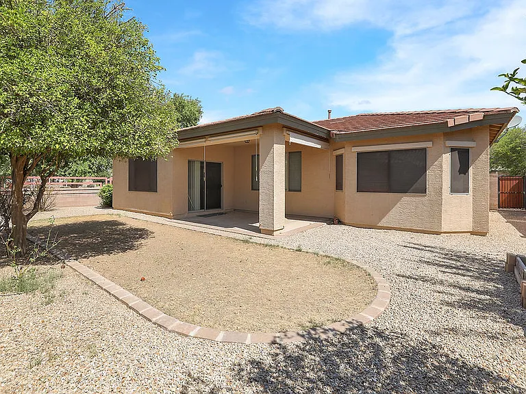 18631 E Swan Dr — Photo 31