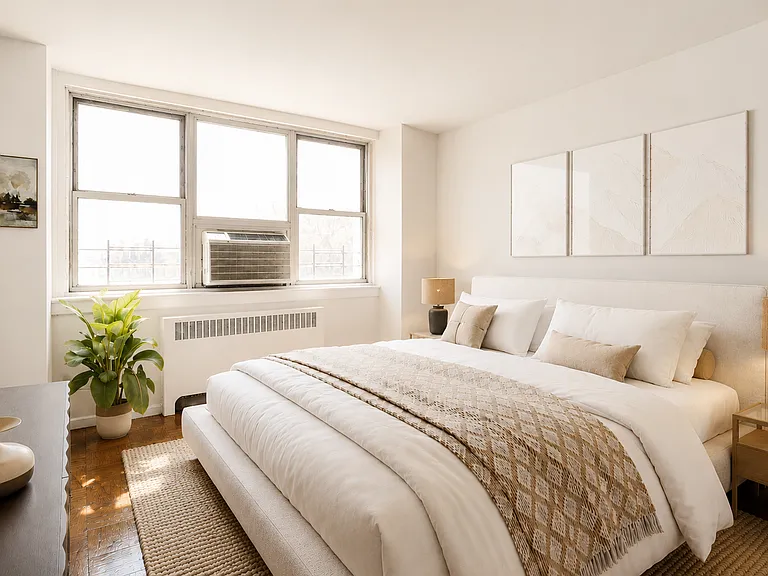 240 E 35th St #8B — Photo 2